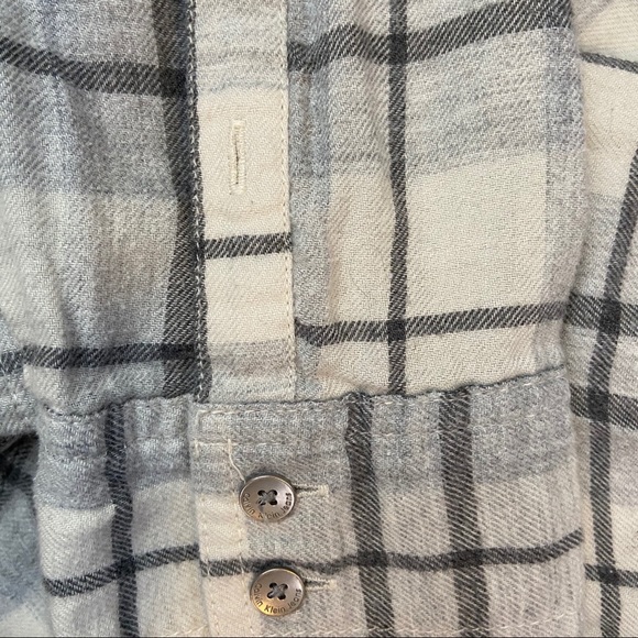 Ladies Calvin Klein Jeans Plaid Button Down - Picture 4 of 4